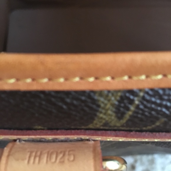 Sold!!!  Authentic Louis Vuitton pet Carrier - Picture 7 of 8